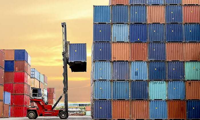 contenedores-exportacion-maquina